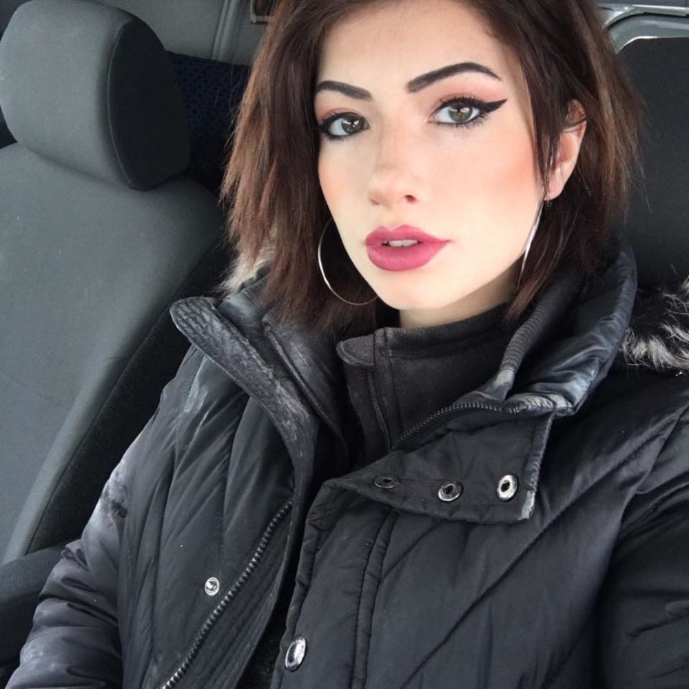 Meet your Posher, Madeline